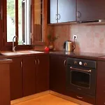 Ionion Fos מלון דירות 4*
