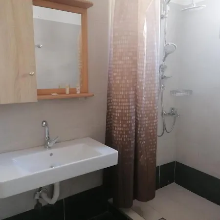 Ionion Fos Lejlighedshotel 4*