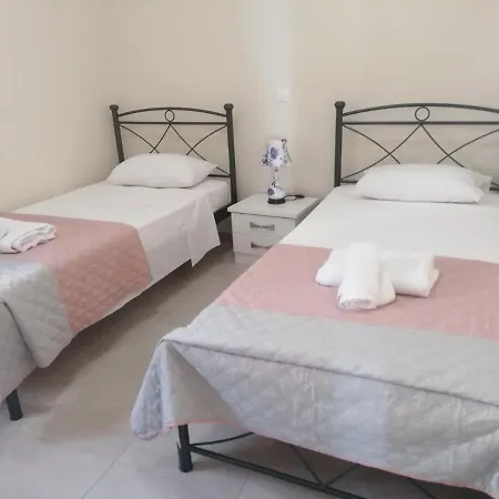 Ionion Fos Apartmanhotel 4*