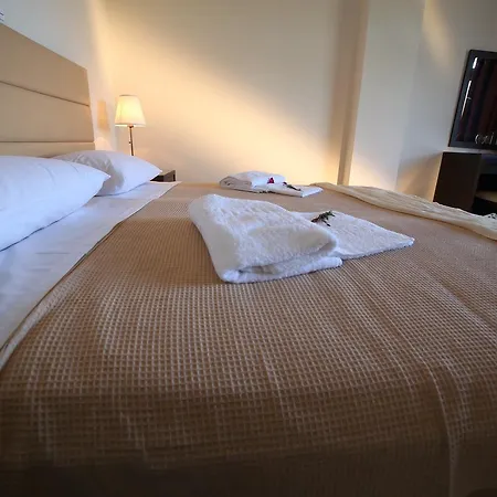 Ionion Fos Apartahotel 4*