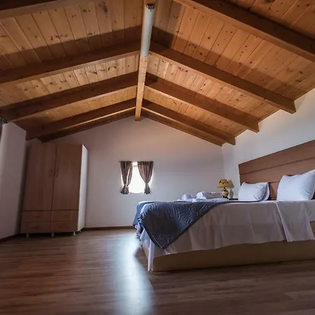 Apartmanhotel Ionion Fos