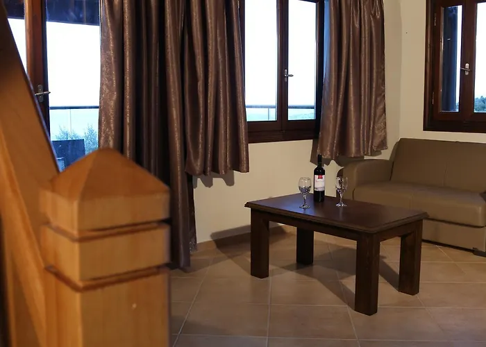 Aparthotel Ionion Fos 4*