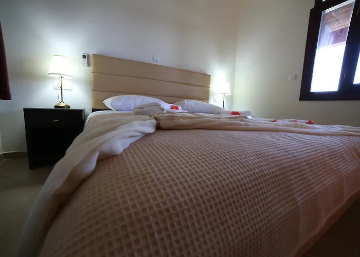 Aparthotel Ionion Fos