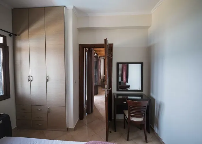Aparthotel Ionion Fos